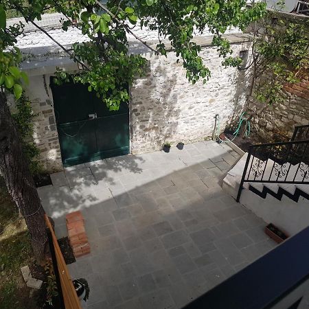 Villa Grigor Berat Exterior photo