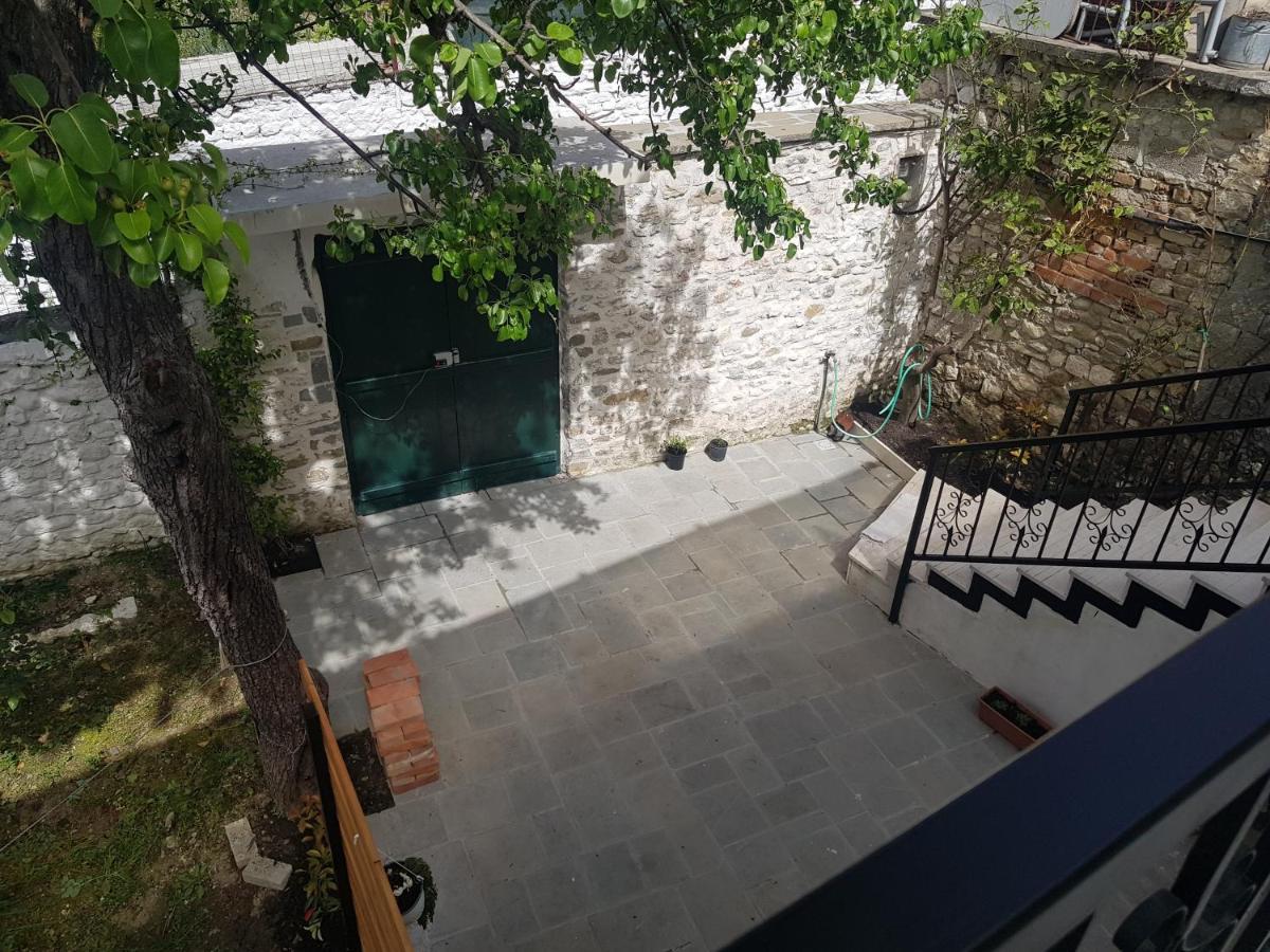 Villa Grigor Berat Exterior photo