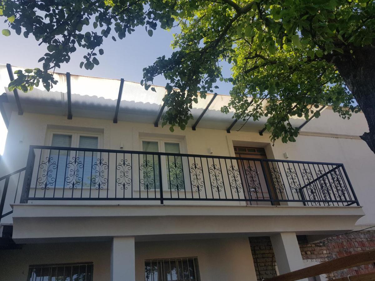 Villa Grigor Berat Exterior photo